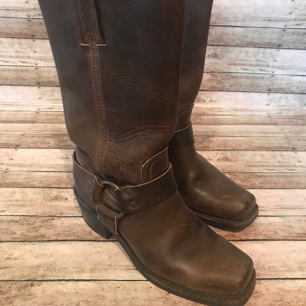 Women’s FRYE brown harness leather boots Sz 6.5